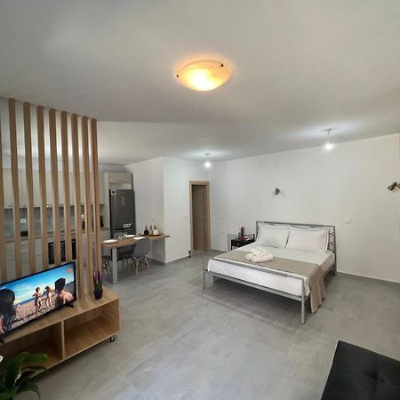 Vespista Boutique Apartment Skiathos Town Ngoại thất bức ảnh