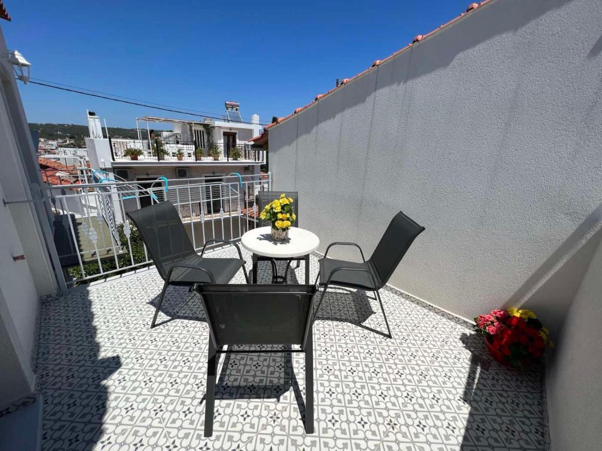 Vespista Boutique Apartment Skiathos Town Ngoại thất bức ảnh
