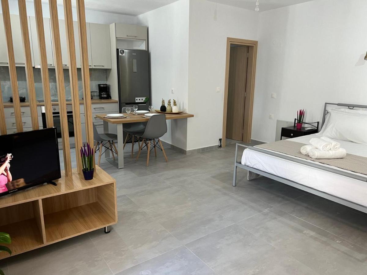 Vespista Boutique Apartment Skiathos Town Ngoại thất bức ảnh