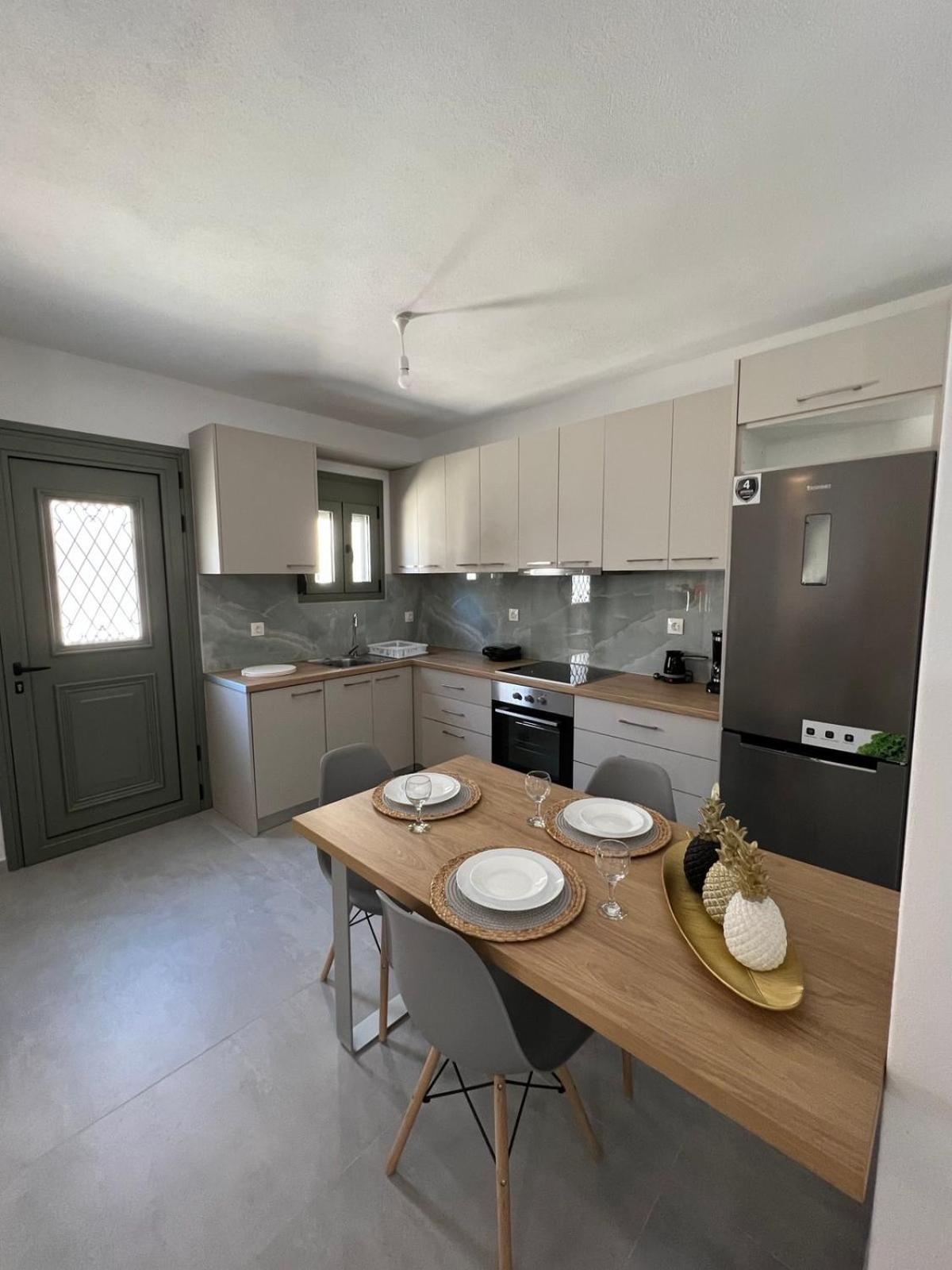 Vespista Boutique Apartment Skiathos Town Ngoại thất bức ảnh