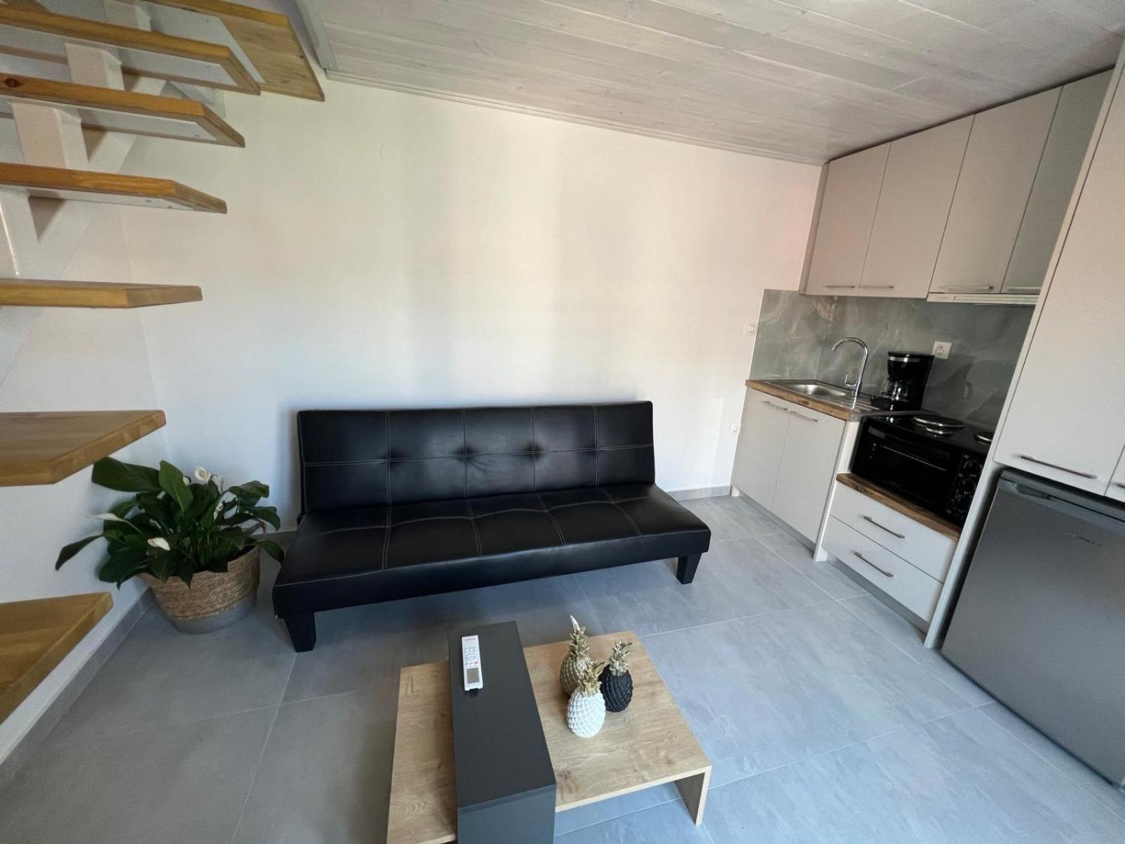 Vespista Boutique Apartment Skiathos Town Ngoại thất bức ảnh